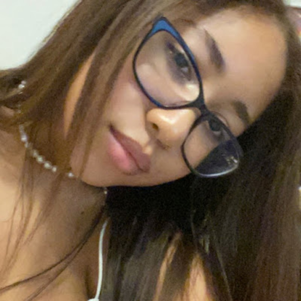 Meet your Posher, Amirah